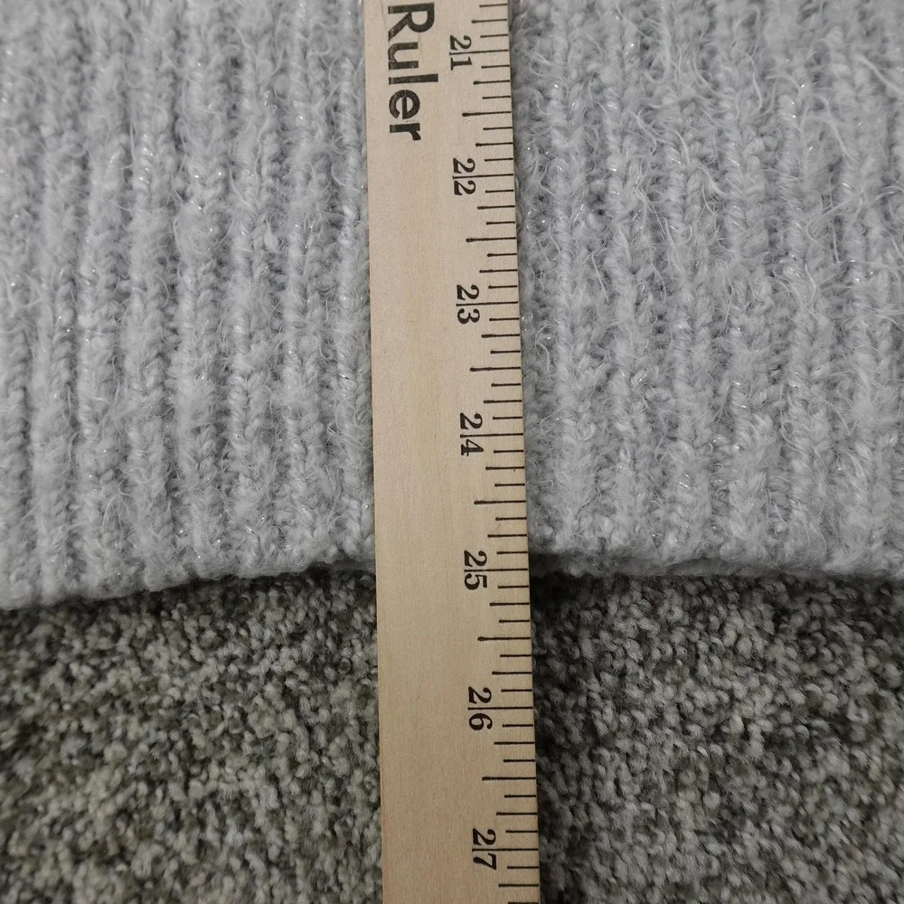 Abercrombie Fitch Sweater Womens M Gray‎ V Neck Ribbed Knit Pullover Soft Fuzzy